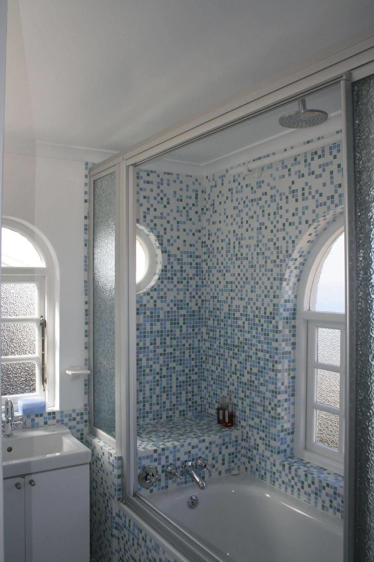 St James Blue On Blue Bed And Breakfast מראה חיצוני תמונה