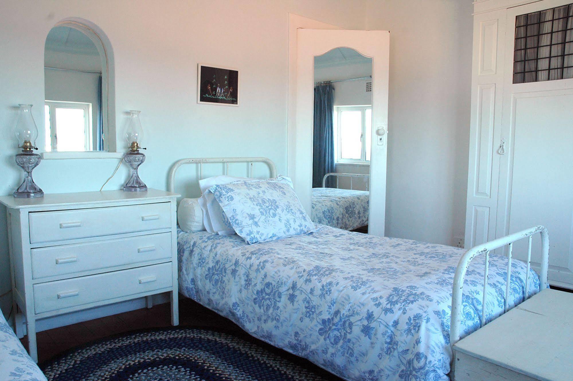 St James Blue On Blue Bed And Breakfast מראה חיצוני תמונה