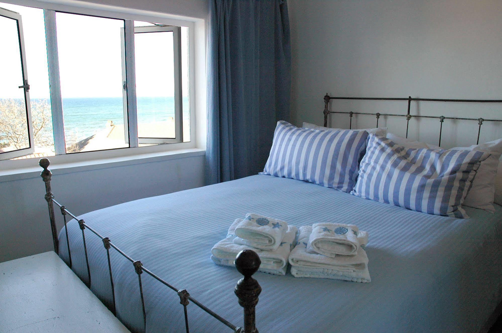 St James Blue On Blue Bed And Breakfast מראה חיצוני תמונה