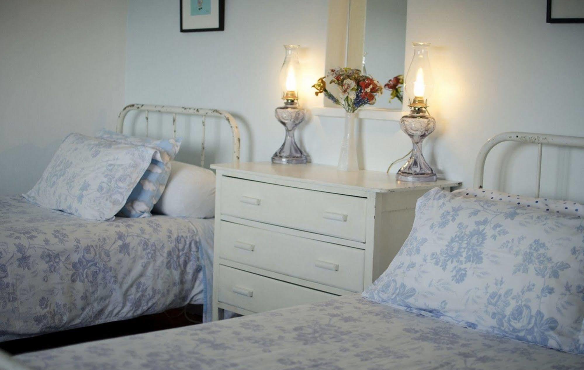 St James Blue On Blue Bed And Breakfast מראה חיצוני תמונה